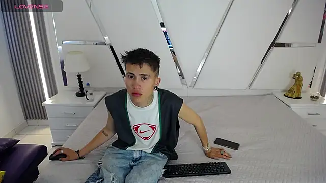 oblivionlove online show from 5, 2, 2026