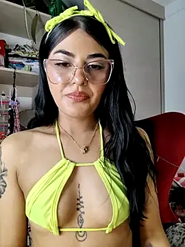 ValeNiitaLuv online show from 5, 2, 2026