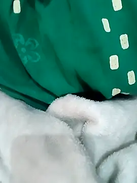 Snapshot of TeluguCuplehyd chatting on 3, 10, 2025 TeluguCuplehyd online show from 3, 10, 2025