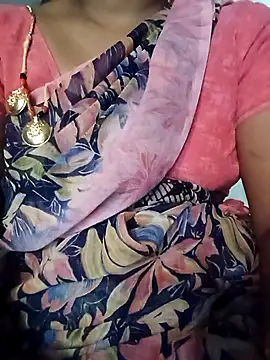 Snapshot of TeluguCuplehyd chatting on 6, 10, 2025 TeluguCuplehyd online show from 6, 10, 2025