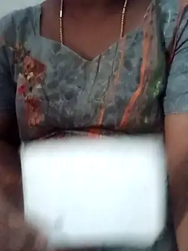 Snapshot of TeluguCuplehyd chatting on 8, 10, 2025 TeluguCuplehyd online show from 8, 10, 2025