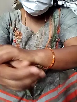 Snapshot of TeluguCuplehyd chatting on 10, 10, 2025 TeluguCuplehyd online show from 10, 10, 2025