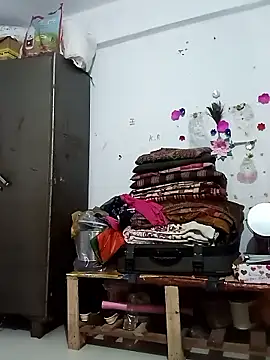 Snapshot of TeluguCuplehyd chatting on 23, 10, 2025 TeluguCuplehyd online show from 23, 10, 2025