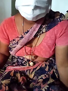 Snapshot of TeluguCuplehyd chatting on 28, 11, 2025 TeluguCuplehyd online show from 28, 11, 2025