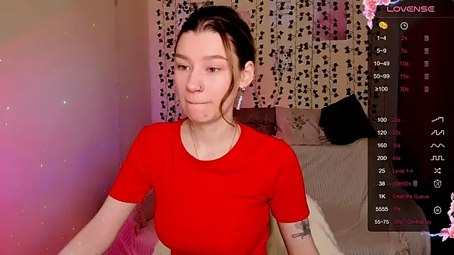 Snapshot of LinaBlossom_ chatting on 30, 11, 2025 LinaBlossom online show from 30, 11, 2025