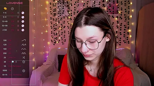 Snapshot of LinaBlossom_ chatting on 15, 1, 2026 LinaBlossom online show from 15, 1, 2026