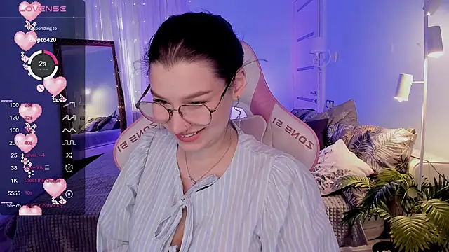 Snapshot of LinaBlossom_ chatting on 16, 7, 2026 LinaBlossom online show from 16, 7, 2026