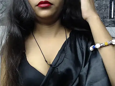 Snapshot of Sweey_Bebo chatting on 11, 11, 2025 Sweey Bebo online show from 11, 11, 2025