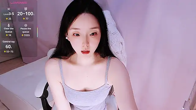 Snapshot of Niannian- chatting on 6, 4, 2026 Niannian- online show from 6, 4, 2026