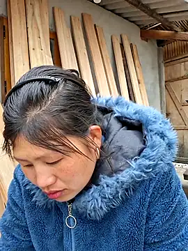 Snapshot of diamond-- chatting on 5, 12, 2025 diamond-- online show from 5, 12, 2025