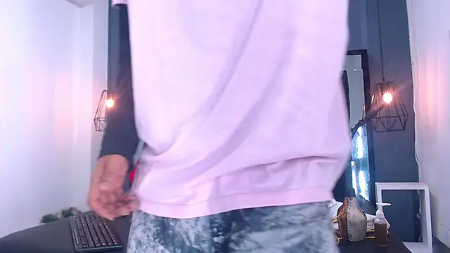 Daniel delux  online show from 2, 10, 2025