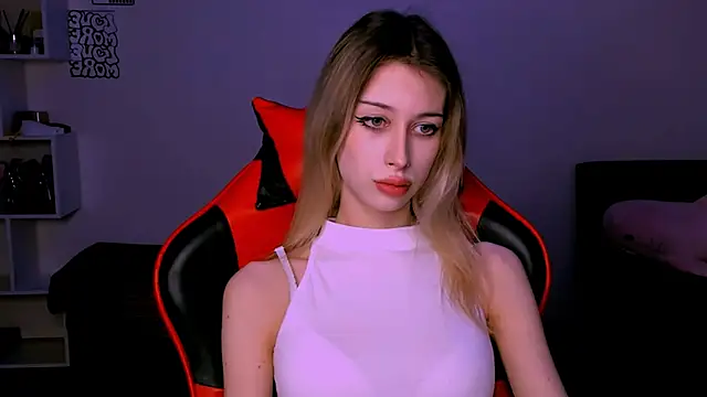 Lori lolii online show from 17, 10, 2025