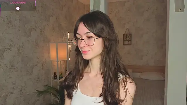 ReneeLippeatt online show from 25, 10, 2025