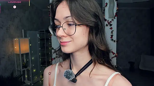 ReneeLippeatt online show from 15, 2, 2026