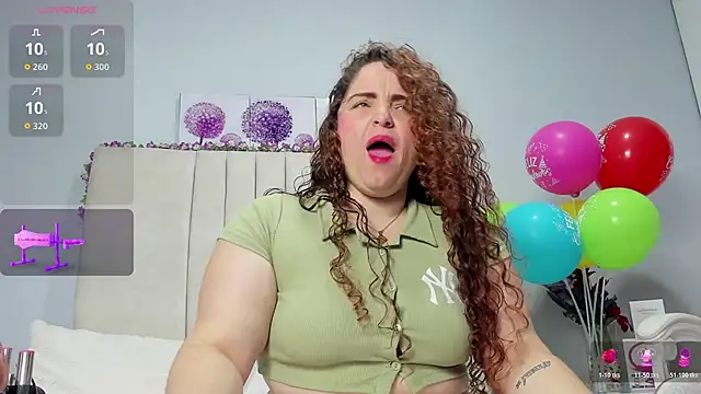 AmandaaWats online show from 22, 11, 2025