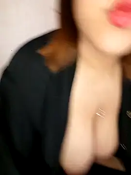 Snapshot of Ziina chatting on 26, 10, 2025 Ziina online show from 26, 10, 2025