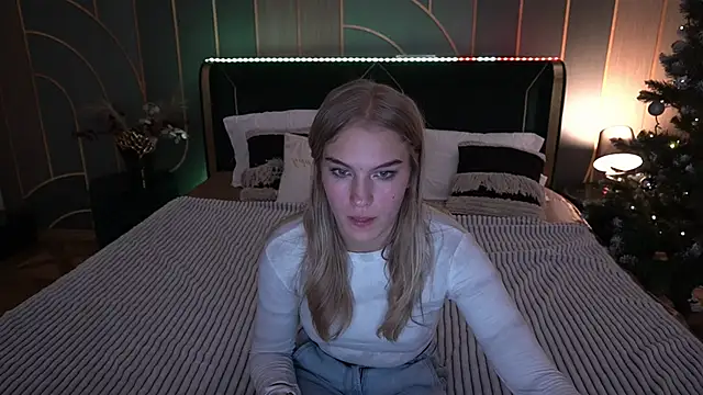 AlinaLiii online show from 16, 12, 2025