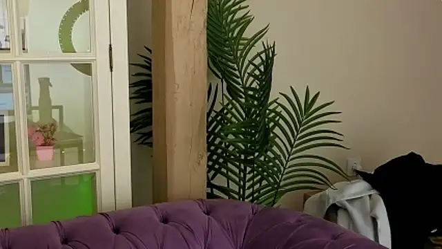 Snapshot of AlinaLiii chatting on 2, 4, 2026 AlinaLiii online show from 2, 4, 2026