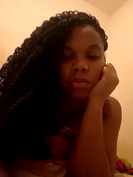 Snapshot of PrettahSantos chatting on 22, 12, 2025 PrettahSantos online show from 22, 12, 2025