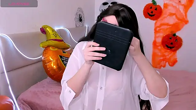 Snapshot of AishaAysitt chatting on 31, 10, 2025 AishaAysitt online show from 31, 10, 2025