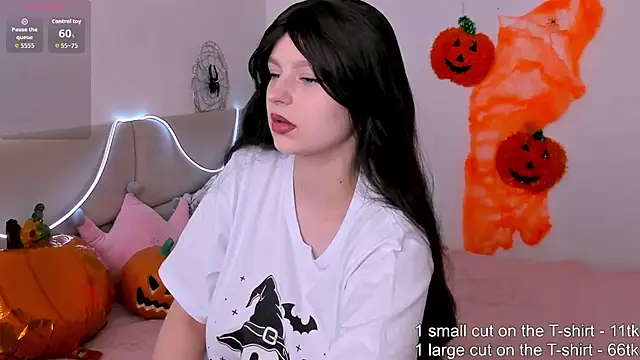 Snapshot of AishaAysitt chatting on 1, 11, 2025 AishaAysitt online show from 1, 11, 2025