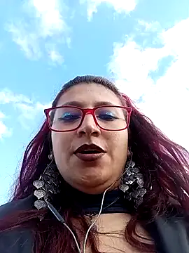 Snapshot of VictoriaSpenser chatting on 26, 11, 2025 VictoriaSpenser online show from 26, 11, 2025