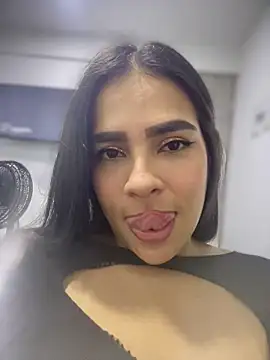 Snapshot of Valery_lux16 chatting on 22, 4, 2026 Valery lux16 online show from 22, 4, 2026