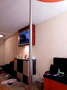 Snapshot of transreyna chatting on 18, 3, 2025 transreyna online show from 18, 3, 2025