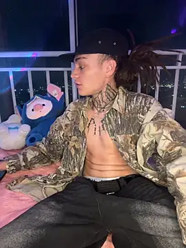 Snapshot of Craxxx69 chatting on 24, 10, 2025 Craxxx69 online show from 24, 10, 2025