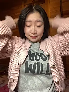 Snapshot of violet-00 chatting on 28, 11, 2025 violet-00 online show from 28, 11, 2025