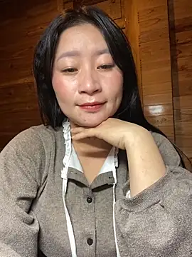 Snapshot of violet-00 chatting on 1, 12, 2025 violet-00 online show from 1, 12, 2025