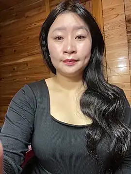 Snapshot of violet-00 chatting on 21, 12, 2025 violet-00 online show from 21, 12, 2025