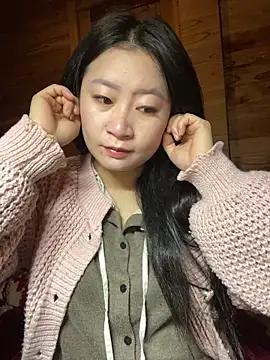 Snapshot of violet-00 chatting on 3, 2, 2026 violet-00 online show from 3, 2, 2026