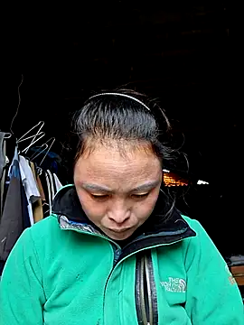 xuxulovezz online show from 4, 11, 2025