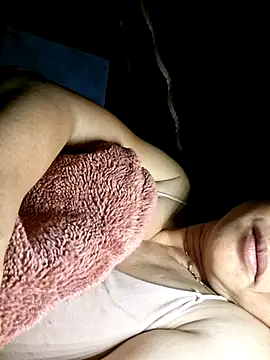 xuxulovezz online show from 18, 3, 2026