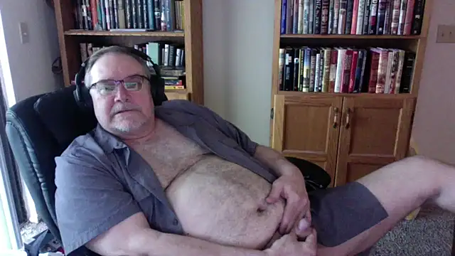 Snapshot of Vinyl22@xh chatting on 24, 4, 2026 Vinyl22xh online show from 24, 4, 2026