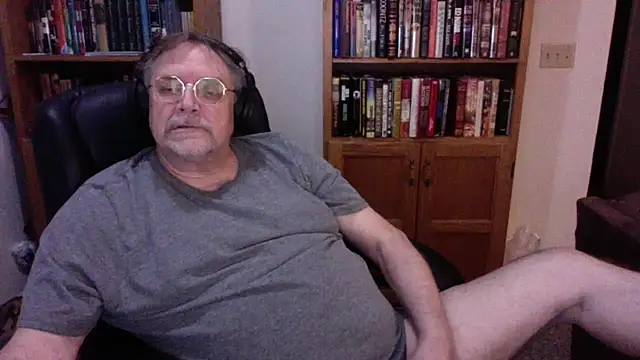 Snapshot of Vinyl22@xh chatting on 26, 4, 2026 Vinyl22xh online show from 26, 4, 2026