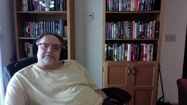 Snapshot of Vinyl22@xh chatting on 30, 4, 2026 Vinyl22xh online show from 30, 4, 2026