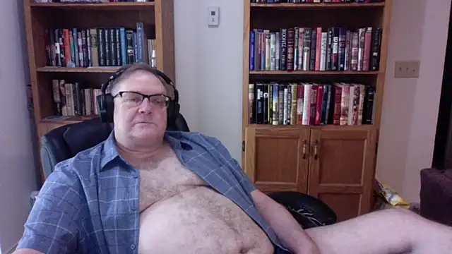 Snapshot of Vinyl22@xh chatting on 19, 5, 2026 Vinyl22xh online show from 19, 5, 2026