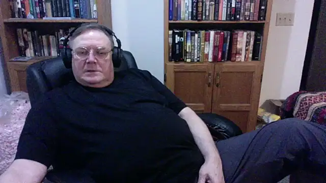 Snapshot of Vinyl22@xh chatting on 24, 5, 2026 Vinyl22xh online show from 24, 5, 2026