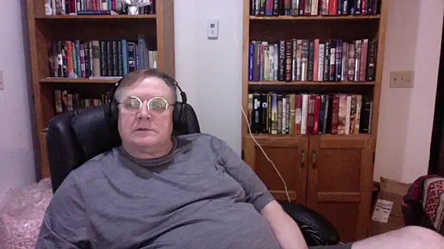 Snapshot of Vinyl22@xh chatting on 29, 5, 2026 Vinyl22xh online show from 29, 5, 2026