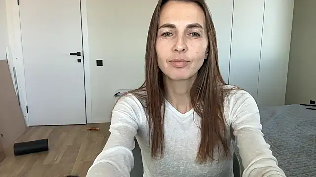 Snapshot of Arivanna chatting on 3, 10, 2025 Arivanna online show from 3, 10, 2025