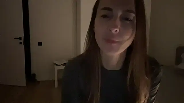 Snapshot of Arivanna chatting on 4, 10, 2025 Arivanna online show from 4, 10, 2025