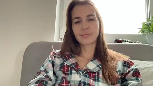 Snapshot of Arivanna chatting on 16, 10, 2025 Arivanna online show from 16, 10, 2025