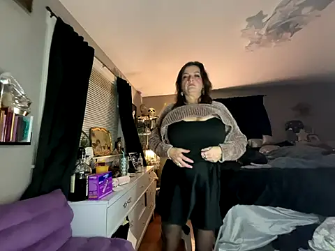 88heygirlhey88 online show from 5, 11, 2025