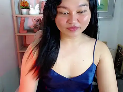 Snapshot of Eyes-on-me chatting on 15, 6, 2026 Eyes-on-me online show from 15, 6, 2026