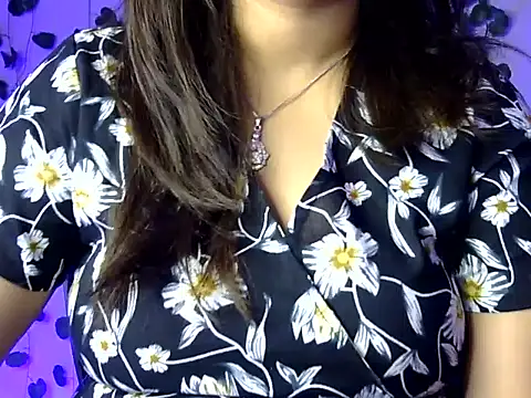 Aaliya02 online show from 6, 1, 2026