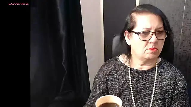 Snapshot of MissSanjanne chatting on 15, 4, 2026 MissSanjanne online show from 15, 4, 2026