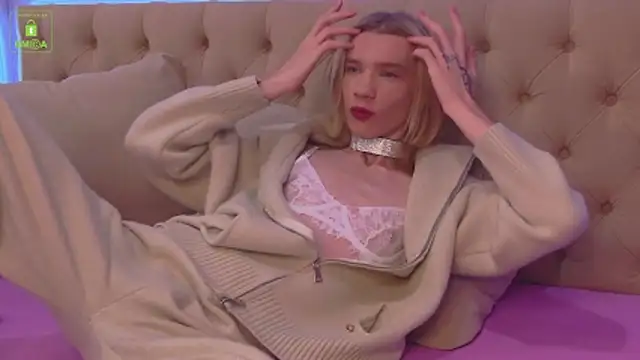 Snapshot of RobertDevine chatting on 16, 10, 2025 RobertDevine online show from 16, 10, 2025