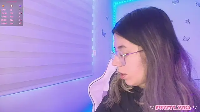 Snapshot of sweettvera chatting on 28, 4, 2026 sweettvera online show from 28, 4, 2026